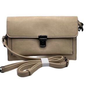 Tan Stylish Vegan Leather Clutch Crossbody Bag New With Tags